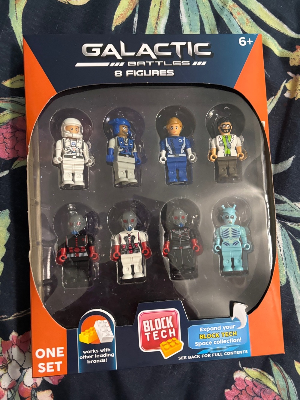 Block Tech Galactic Battles 8 Figures Space Collection Sealed Box